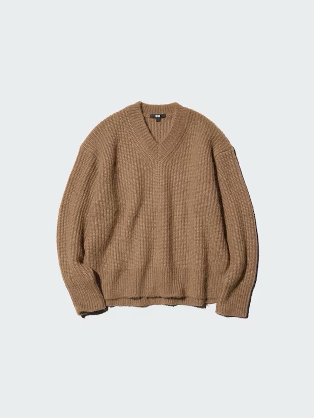 Uniqlo Women's Fluffy V-Neck Sweater in Beige